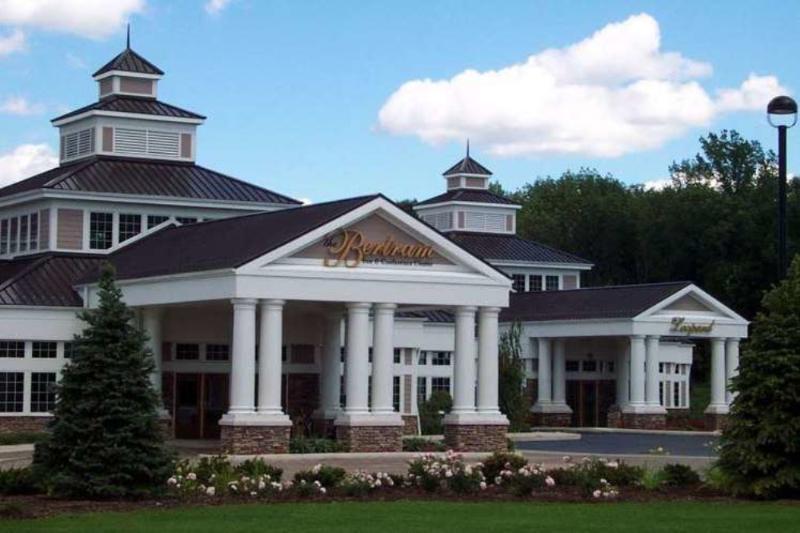 The Bertram Inn & Conf Ctr Trademark Collection By Wyndham Орора Екстер'єр фото